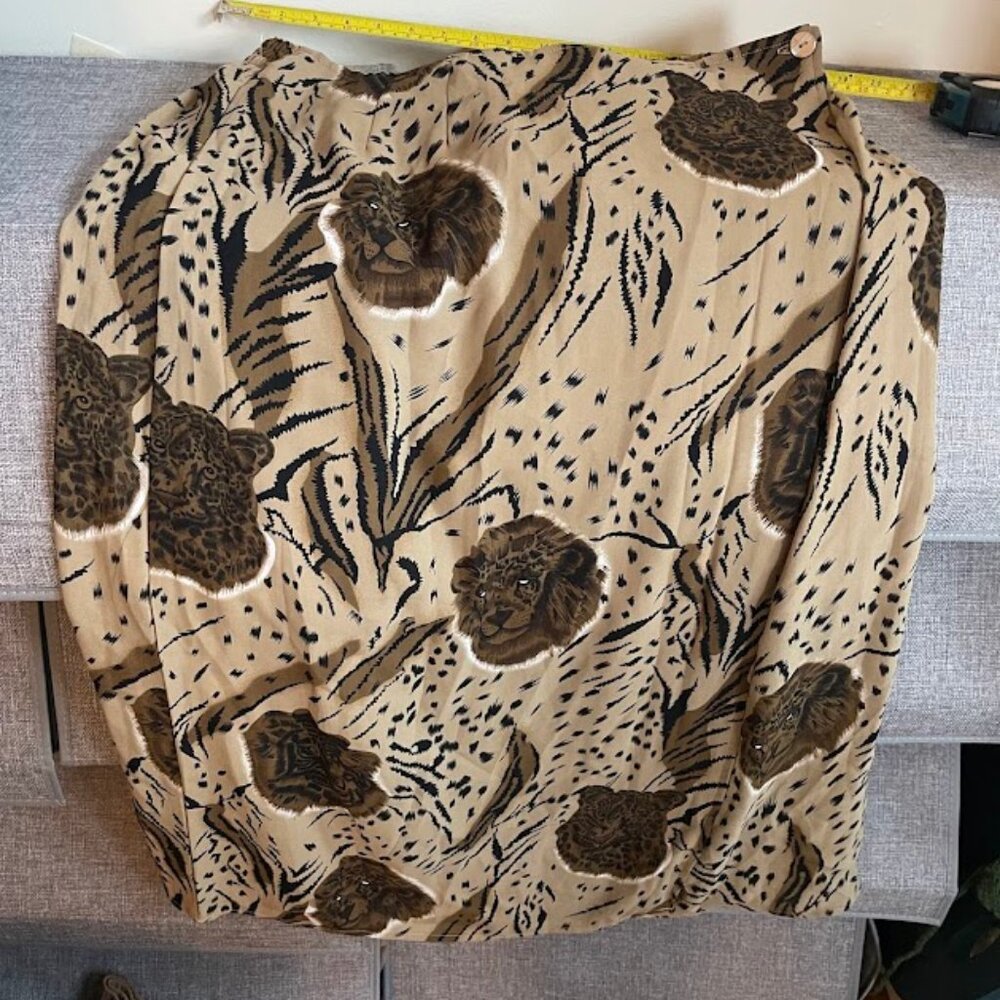 Trendy Looks Animal Print Wrap Skirt - Big Cats Design, Size 20